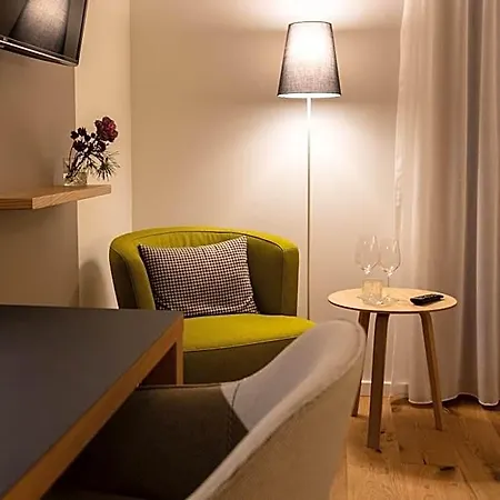 Zum Loewen Hotel