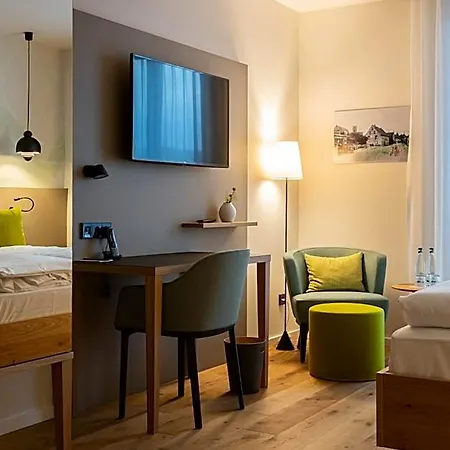 Zum Loewen Hotel