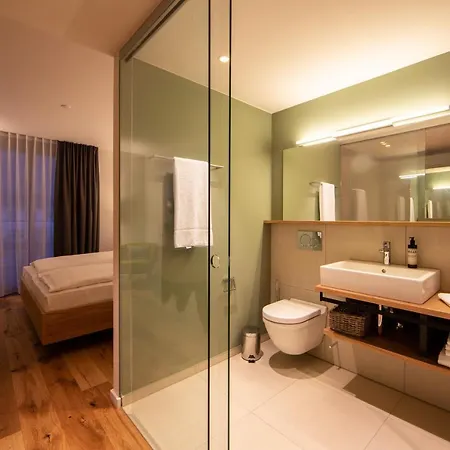 Zum Loewen Hotel