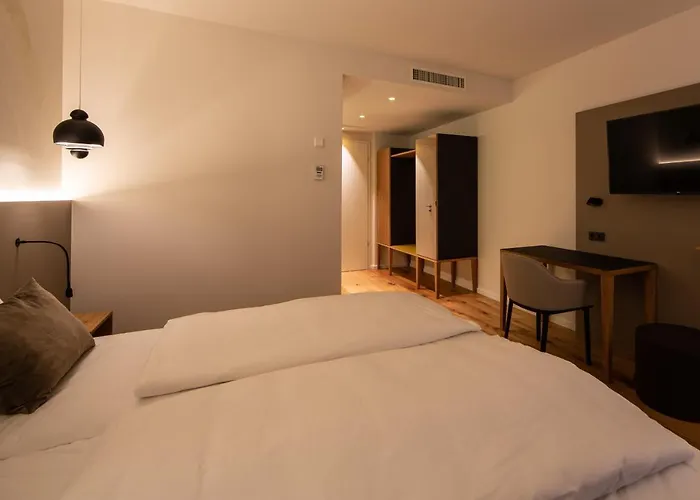 Zum Loewen 3* Eimeldingen